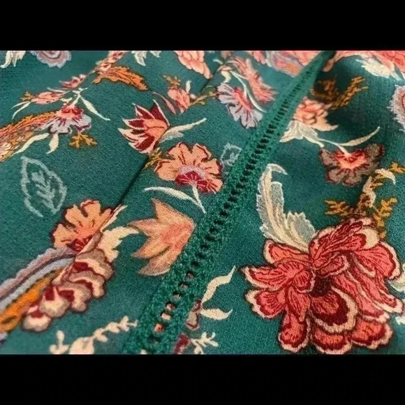 Xhilaration Green Boho Flower Green Blouse Shirt Top Woman’s Size S - Picture 3 of 6